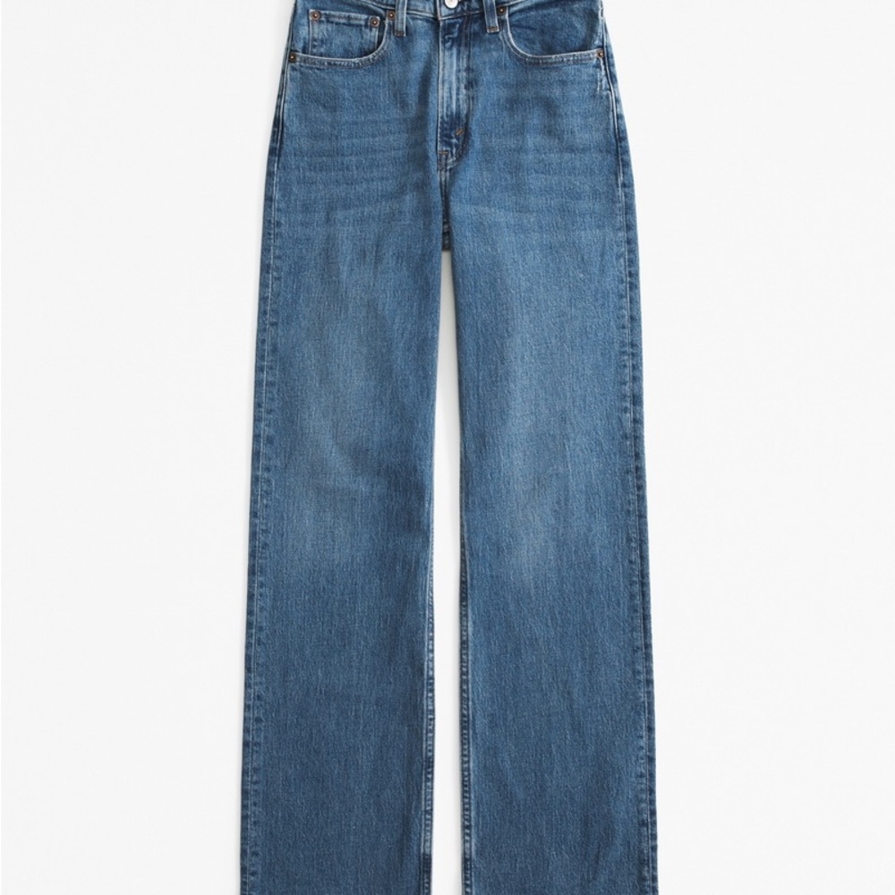 Abercrombie & Fitch 90s relaxed dark with back distressed hem